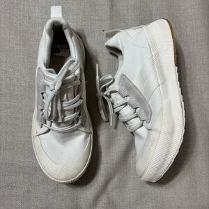 Sorel Cream and Light Gray Platform Sneakers